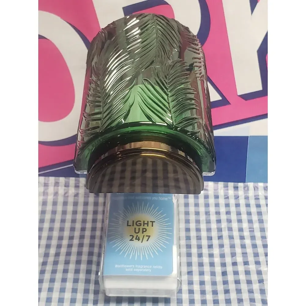 BBW Tropical Green Lantern Nightlight Wallflowers Plug In Fragrance Plug In